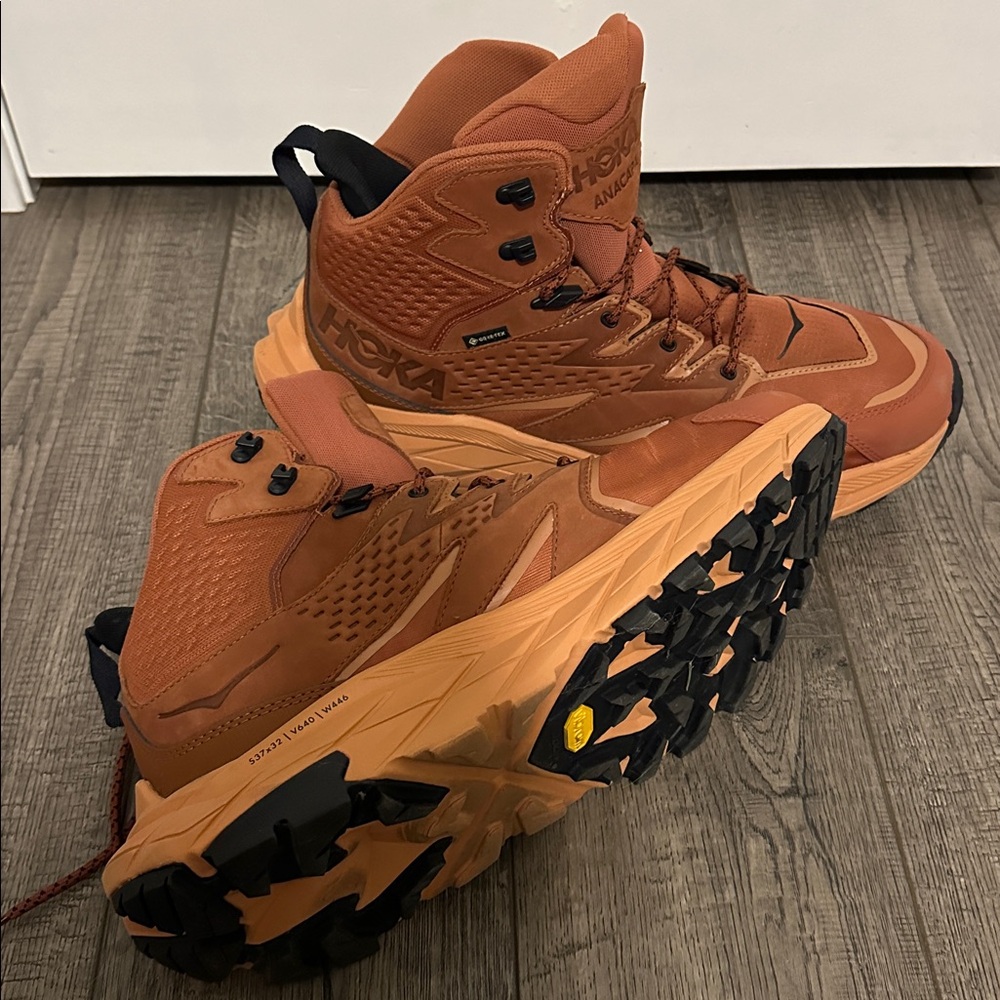 NEW- Hoka Men's Anacapa Gore Tex hiking Boots - Picture 5 of 6